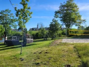 Natur-Badeweiher mit Liegewiese